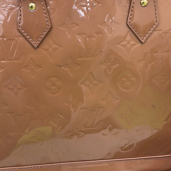 ❌SOLD❌Louis Vuitton Alma PM ❌SOLD ❌ - Picture 3 of 11